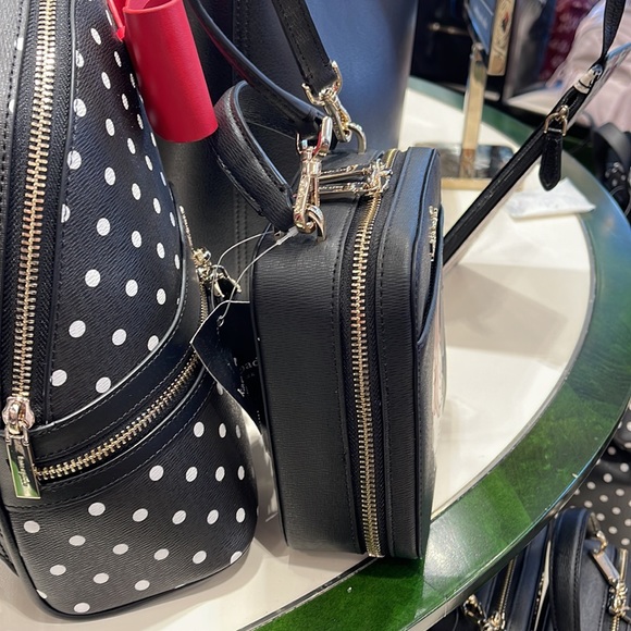 Kate Spade Disney X Kate Spade New York Minnie Mouse Daisy Vanity Crossbody Bag - Picture 3 of 16